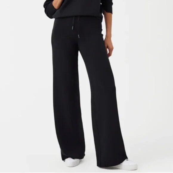 NEW Women's Black Spanx Air Essentials Wide Leg Pant Very Black 1X PETITE - Picture 1 of 11
